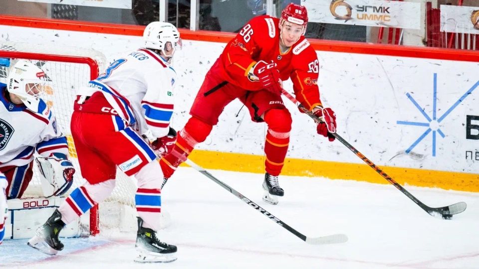 Тульский АКМ с поражения начал четырёхматчевую выездную серию в чемпионате ВХЛ, уступив в Свердловской области «Горняку-УГМК» 2:4