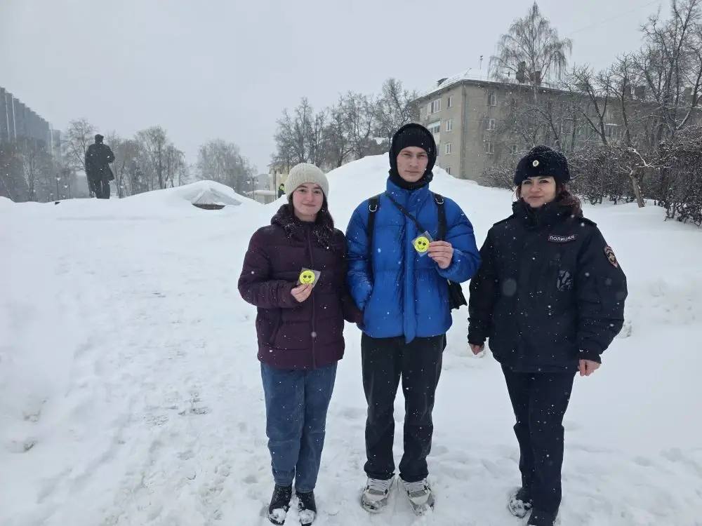 Сотрудники отдела Госавтоинспекции города Тулы на улицах Оружейной столицы провели акцию «Внимание, пешеход!» Сотрудники отдела Госавтоинспекции города Тулы на улицах Оружейной столицы провели акцию «Внимание, пешеход!»