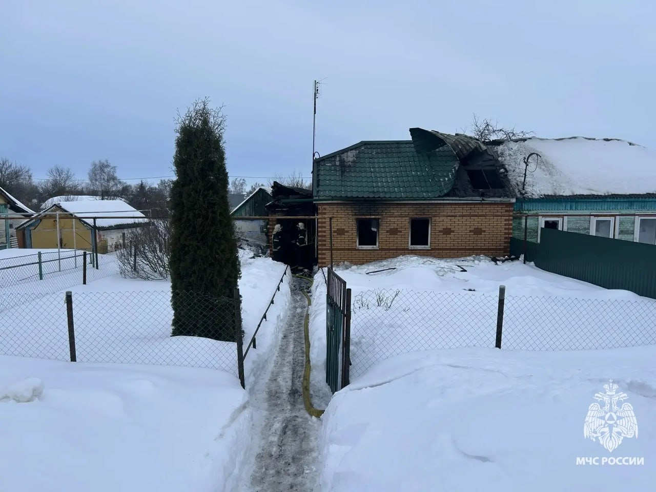 При пожаре в частном доме в Тульской области погибли пять человек При пожаре в частном доме в Тульской области погибли пять человек
