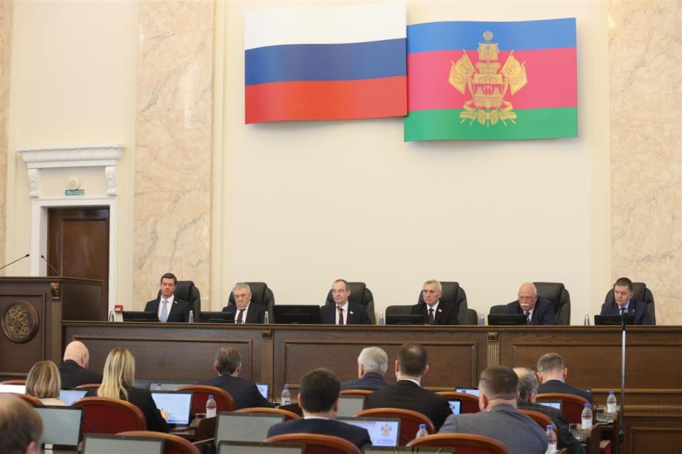 Кубанские депутаты расширяют поддержку для детей-сирот и участников СВО