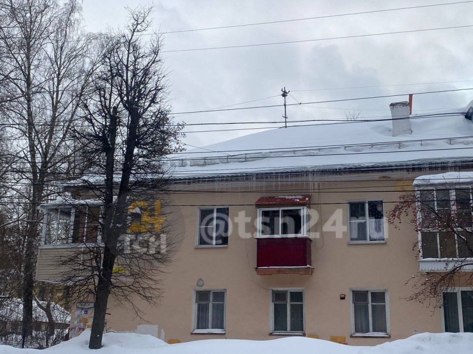 Туляков предупреждают об опасности схода снега и льда с крыш