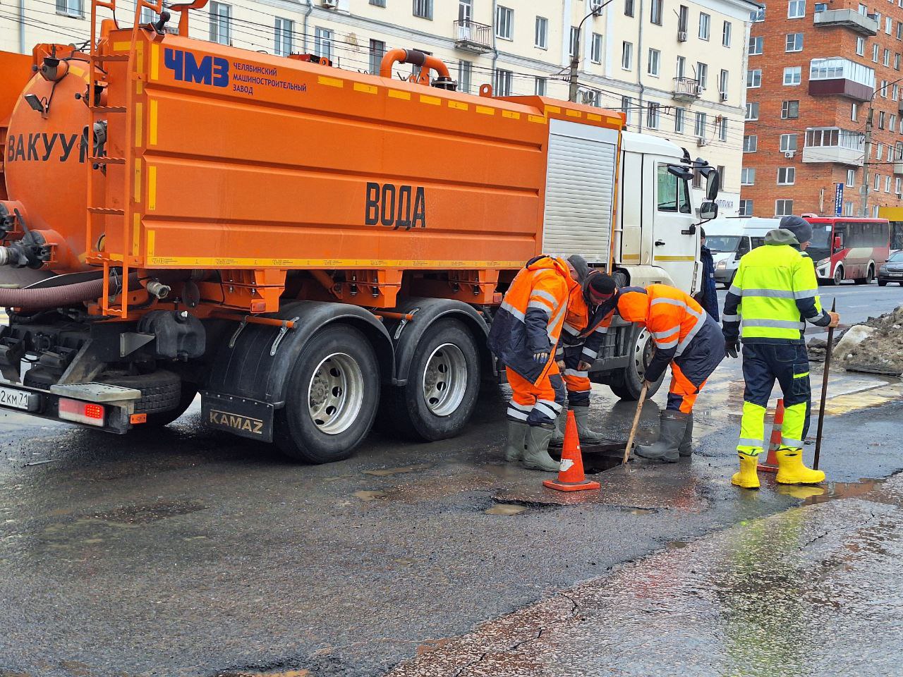 Илья Беспалов: Поручил активизировать работы по прочистке дождеприемных решеток от снега и наледи Илья Беспалов: Поручил активизировать работы по прочистке дождеприемных решеток от снега и наледи