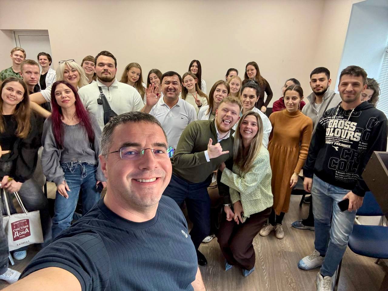 Быть наставником — значит верить в тех, кто рядом Быть наставником — значит верить в тех, кто рядом