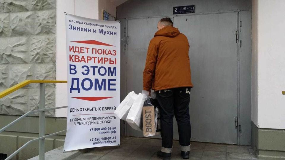 ������� �������� ��� � �������� 100 ����� �� ���������� ����������