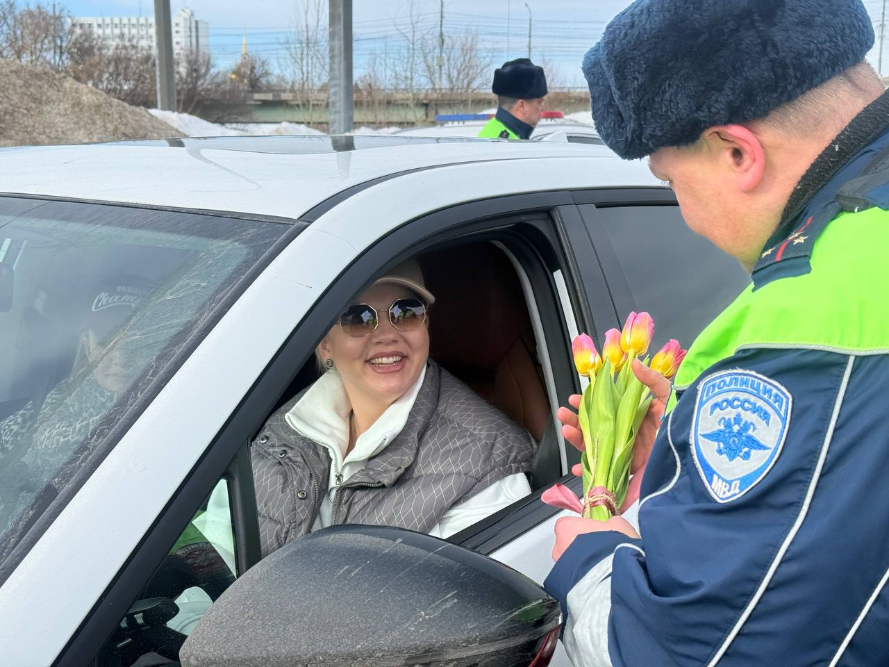 Весенний праздник "Автоледи" на улицах города Весенний праздник "Автоледи" на улицах города