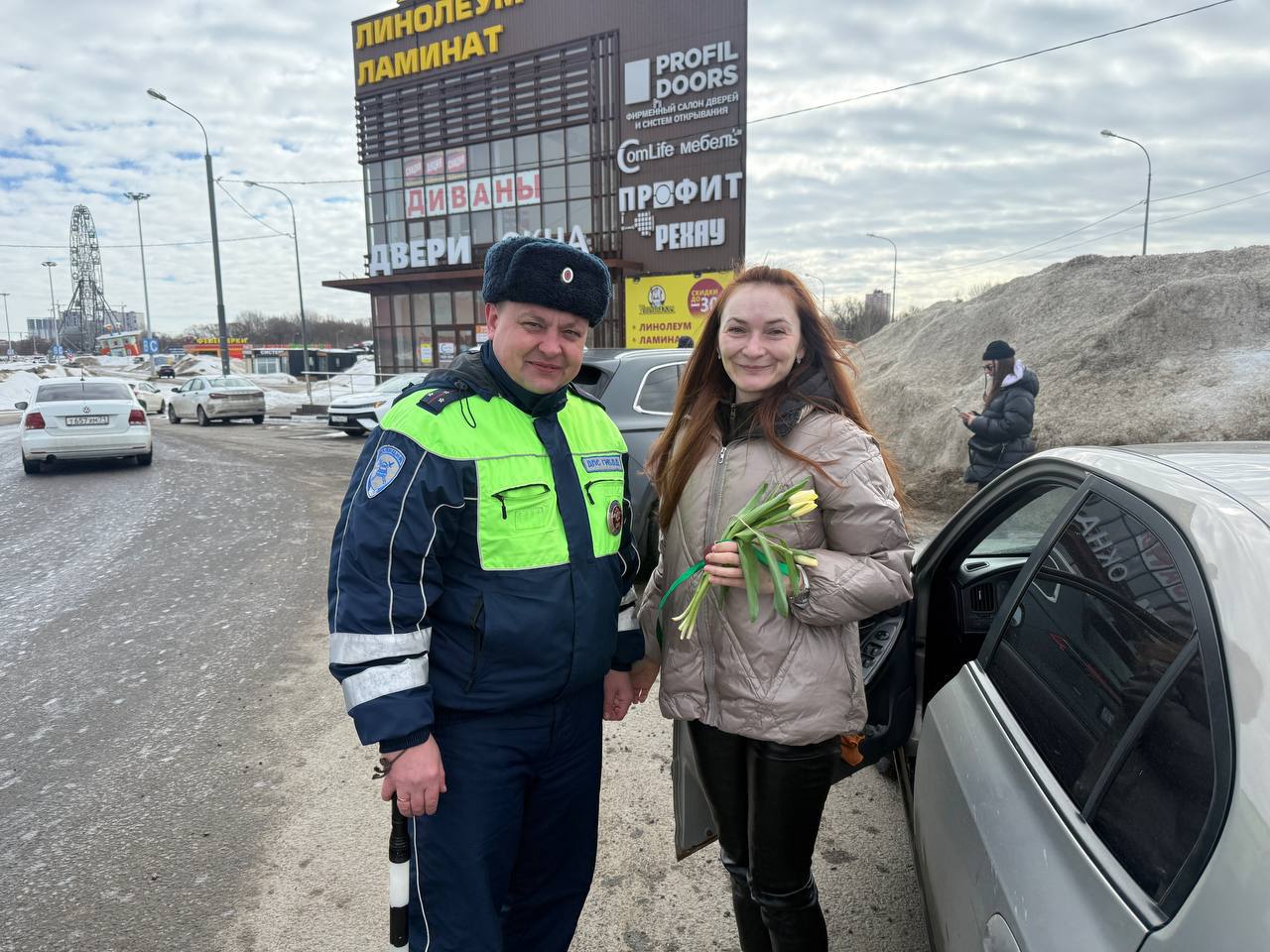 Весенний праздник "Автоледи" на улицах города Весенний праздник "Автоледи" на улицах города