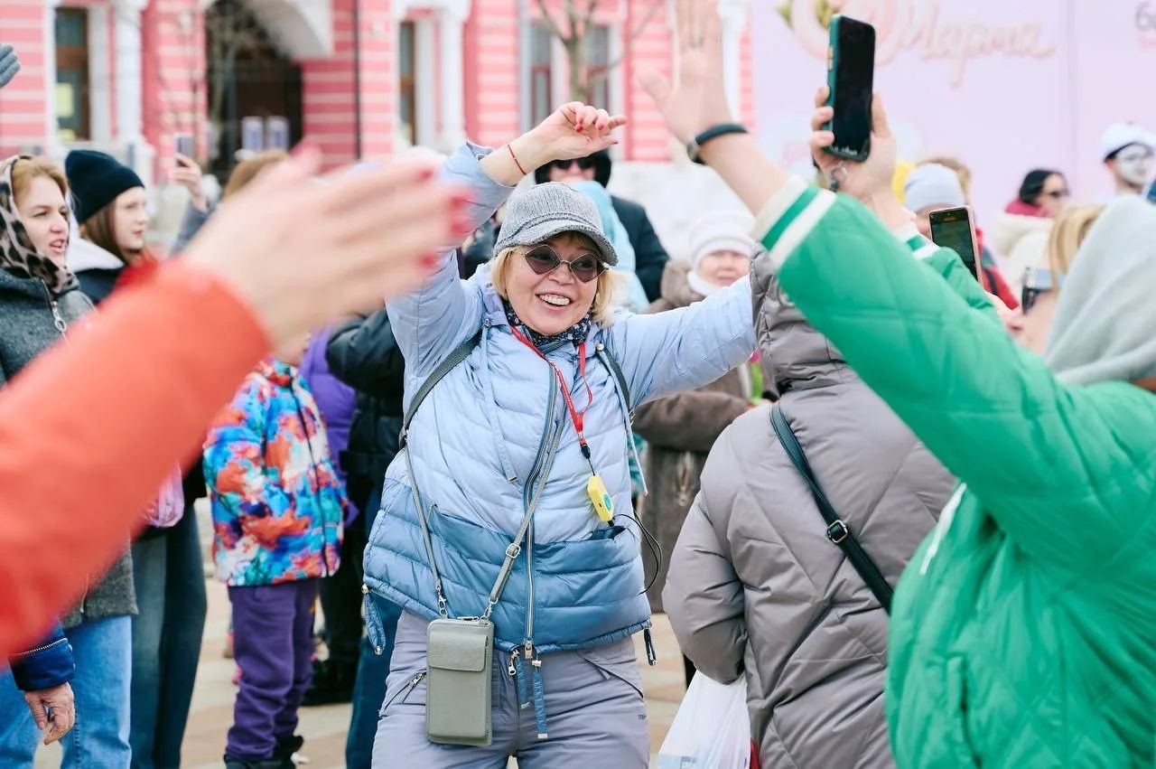 Сегодня в центре Тулы было по-настоящему празднично! Сегодня в центре Тулы было по-настоящему празднично!