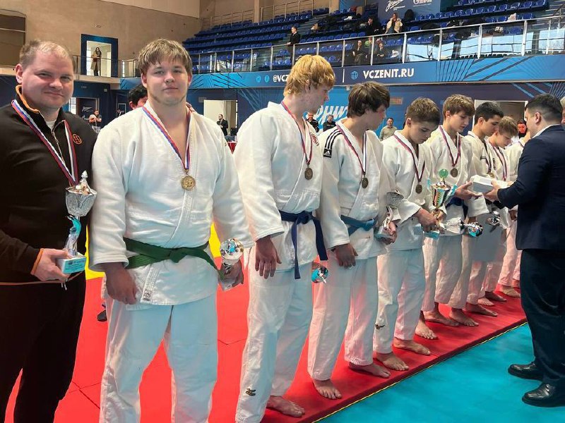 Евгений Смолянинов принял участие в проведении турнира по дзюдо в Санкт-Петербурге В северной столице состоялся 52-й традиционный юношеский командный турнир по дзюдо памяти Героя Советского Союза Василия Яковлевича Петрова... Евгений Смолянинов принял участие в проведении турнира по дзюдо в Санкт-Петербурге В северной столице состоялся 52-й традиционный юношеский командный турнир по дзюдо памяти Героя Советского Союза Василия Яковлевича Петрова...