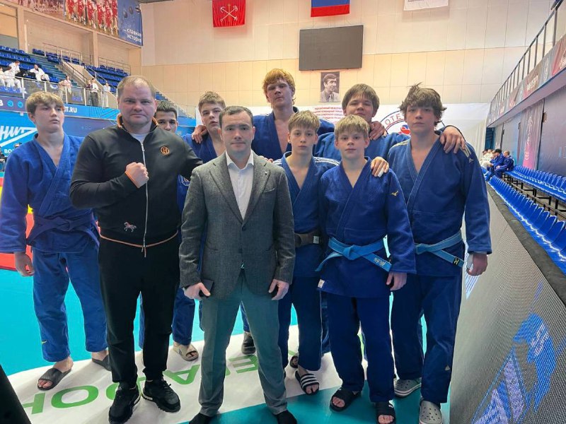 Евгений Смолянинов принял участие в проведении турнира по дзюдо в Санкт-Петербурге В северной столице состоялся 52-й традиционный юношеский командный турнир по дзюдо памяти Героя Советского Союза Василия Яковлевича Петрова... Евгений Смолянинов принял участие в проведении турнира по дзюдо в Санкт-Петербурге В северной столице состоялся 52-й традиционный юношеский командный турнир по дзюдо памяти Героя Советского Союза Василия Яковлевича Петрова...