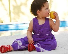 Как дети второго года жизни учатся выражать любовь и гордость