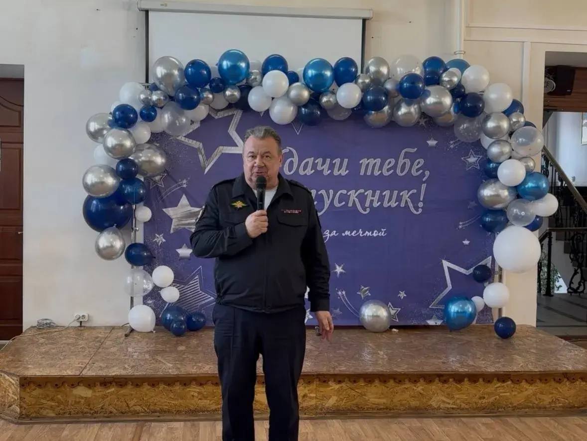 В Туле сотрудники полиции приняли участие в церемонии вручения дипломов выпускникам Юридического полицейского колледжа В Туле сотрудники полиции приняли участие в церемонии вручения дипломов выпускникам Юридического полицейского колледжа