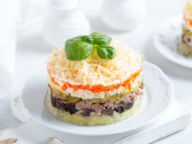 Праздничный салат с говядиной: идеальное сочетание вкуса и презентации