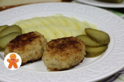 Секреты приготовления котлет, как в школьной столовой: ностальгия на кухне