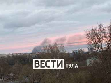 Черный дым со стороны Пролетарского района