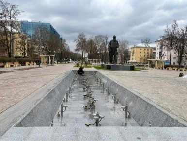 В Туле продолжается расконсервация фонтанов