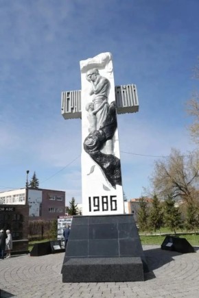 ���������� �������� ������� ������ ������ ������������ � ���� 40-����� ���������� �� ����