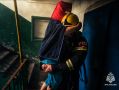 Ефремовские огнеборцы при пожаре вынесли из огня ребёнка на руках, спасли еще 5 человек и 2 кошек, эвакуировали 25 жильцов многоэтажки