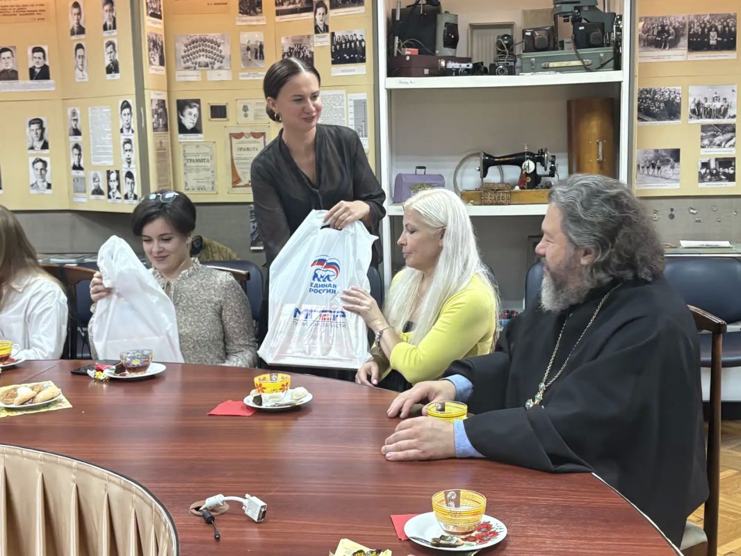 Дарья Герасимова приняла участие во встрече, посвященной Дню семьи, любви и верности Дарья Герасимова приняла участие во встрече, посвященной Дню семьи, любви и верности