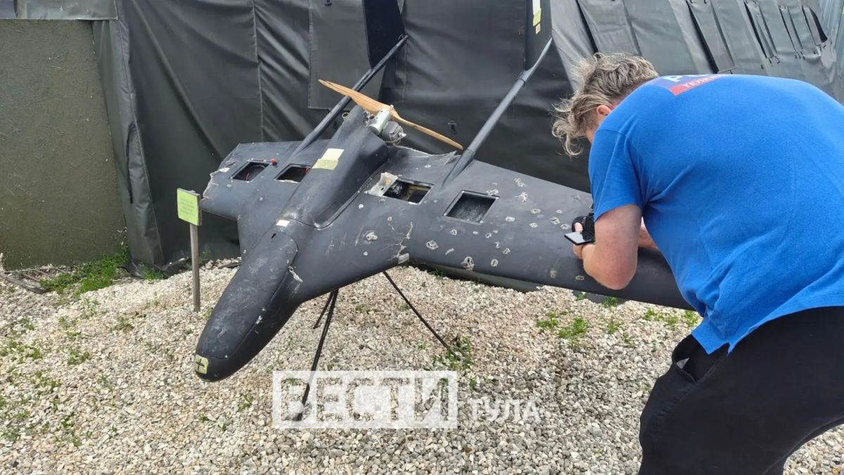Это части ракет и вражеских дронов «Чайка», «Чаклун» и «Лютый», сбитые нашими защитниками в небе над Тулой