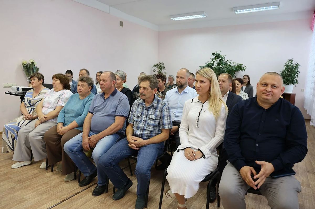 В поселке Рождественском состоялась встреча с активом В поселке Рождественском состоялась встреча с активом