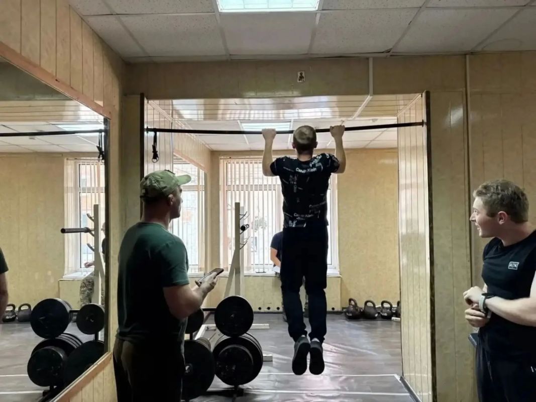 В Центре профессиональной подготовки УМВД России по Тульской области прошли мероприятия, приуроченные ко Дню семьи, любви и верности В Центре профессиональной подготовки УМВД России по Тульской области прошли мероприятия, приуроченные ко Дню семьи, любви и верности