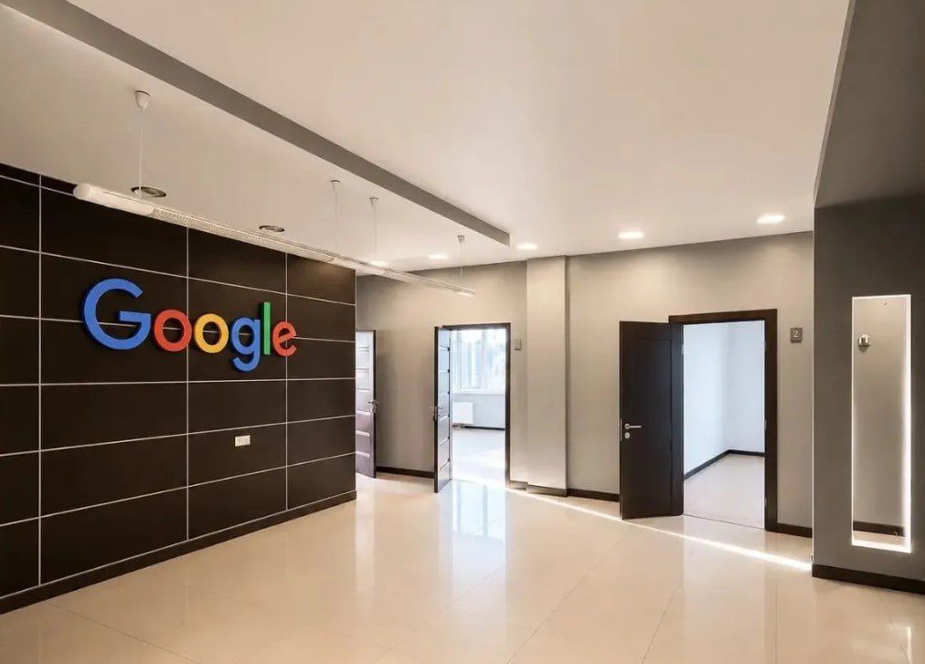 В Туле за 19,8 млн рублей продают офис с логотипами Google В Туле за 19,8 млн рублей продают офис с логотипами Google