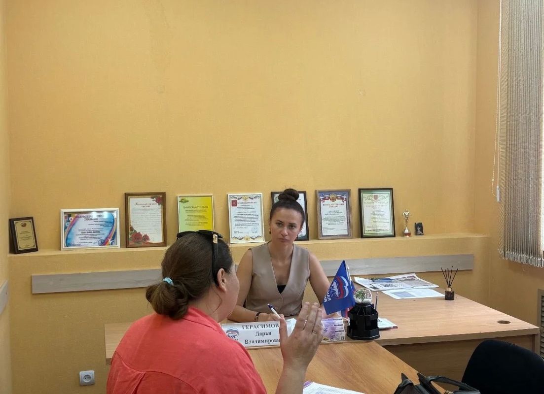 Заместитель председателя Тульской городской Думы, заместитель руководителя фракции «Единая Россия» Дарья Герасимова провела еженедельный прием граждан Заместитель председателя Тульской городской Думы, заместитель руководителя фракции «Единая Россия» Дарья Герасимова провела еженедельный прием граждан