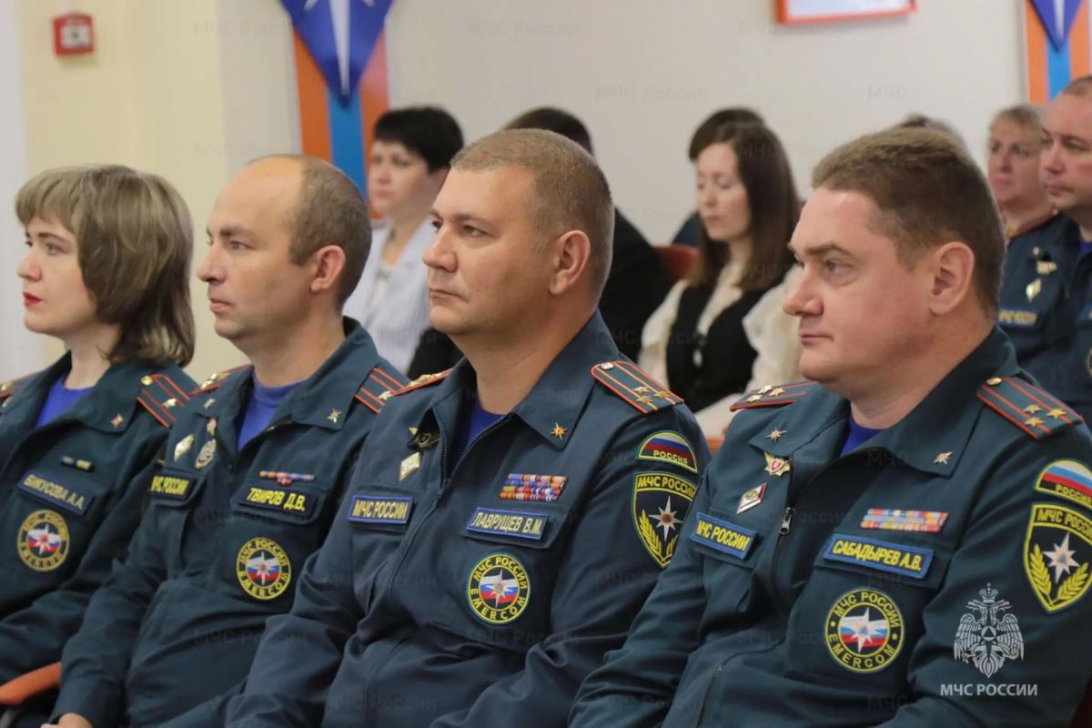 В ГУ МЧС России по Тульской области чествовали сотрудников государственного пожарного надзора В ГУ МЧС России по Тульской области чествовали сотрудников государственного пожарного надзора