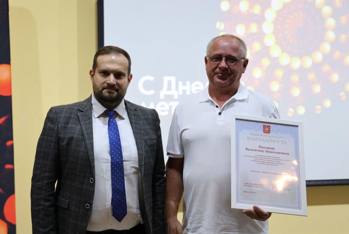 Борис Воловатов поздравил с профессиональным праздником коллектив «ЕВРАЗ Ванадий Тула» Борис Воловатов поздравил с профессиональным праздником коллектив «ЕВРАЗ Ванадий Тула»