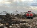 В Веневском районе четвертый день горит полигон твердых отходов