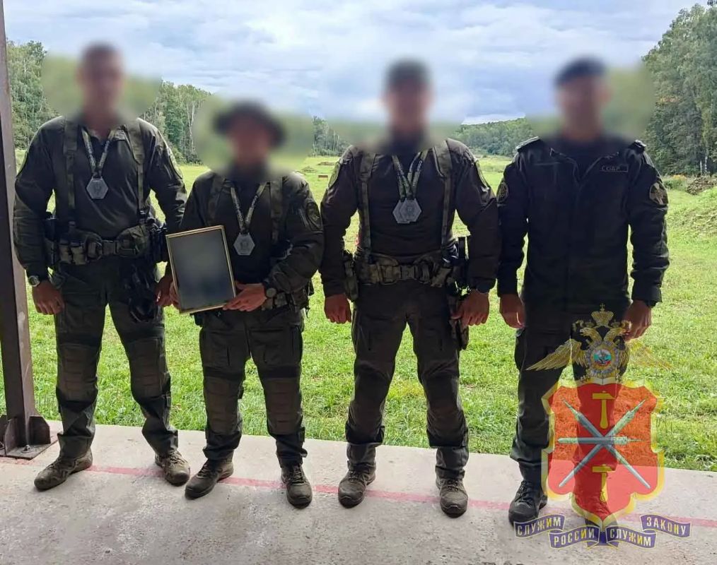В Тульской области сотрудники полиции завоевали «серебро» на турнире по спецподготовке В Тульской области сотрудники полиции завоевали «серебро» на турнире по спецподготовке