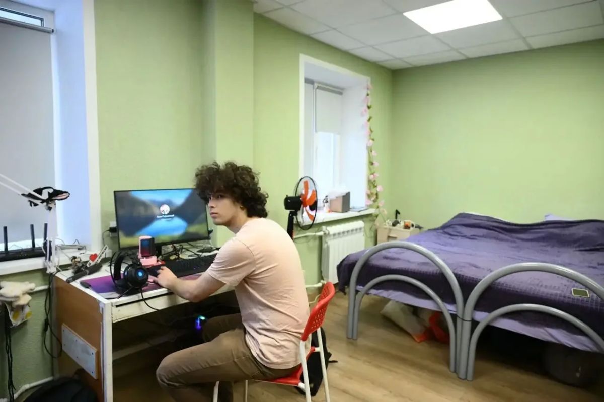 Дмитрий Миляев: От современных научно-образовательных центров до комфортных общежитий — важна каждая составляющая для качественной подготовки будущих специалистов Дмитрий Миляев: От современных научно-образовательных центров до комфортных общежитий — важна каждая составляющая для качественной подготовки будущих специалистов