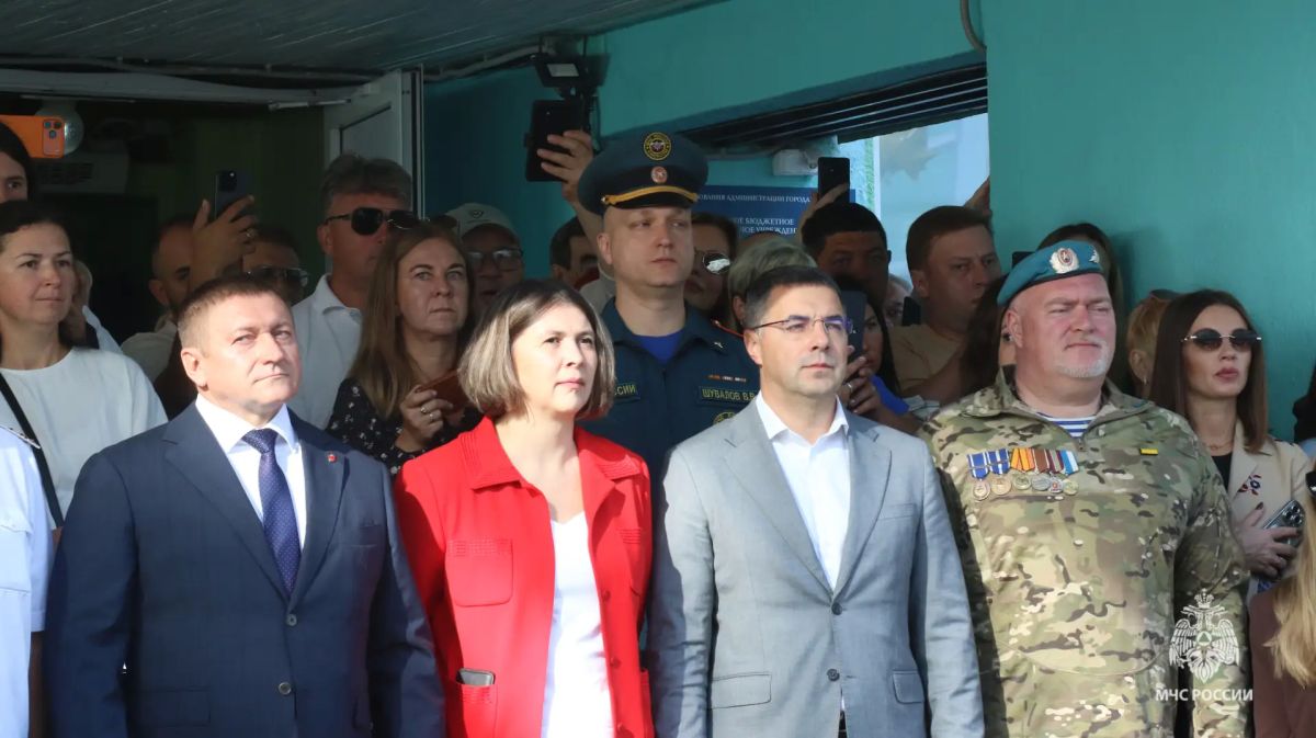 Юный герой.Первоклассник предотвратил пожар и спас дома соседей Юный герой.Первоклассник предотвратил пожар и спас дома соседей