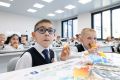 Первое фото — все мы, когда осознали, что лето закончилось