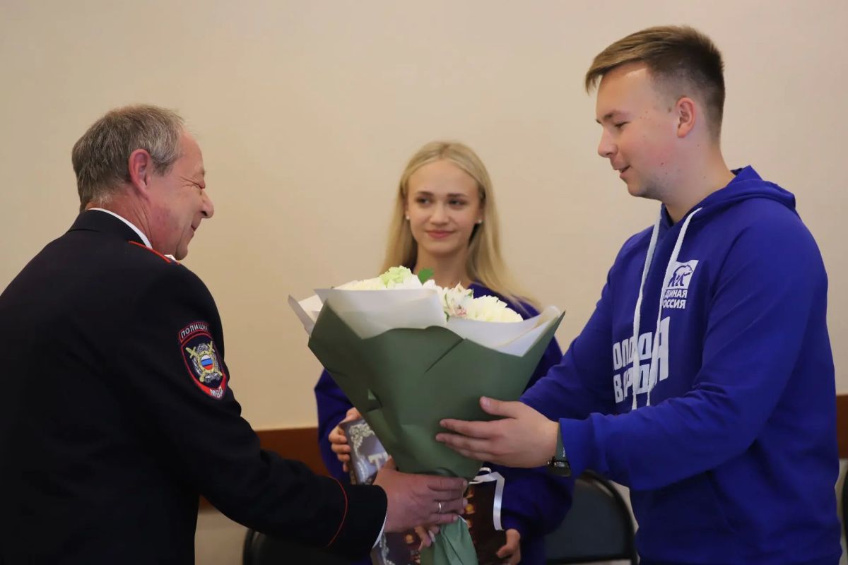 В Туле сотрудники батальона патрульно-постовой службы провели мероприятия, посвященные профессиональному празднику В Туле сотрудники батальона патрульно-постовой службы провели мероприятия, посвященные профессиональному празднику