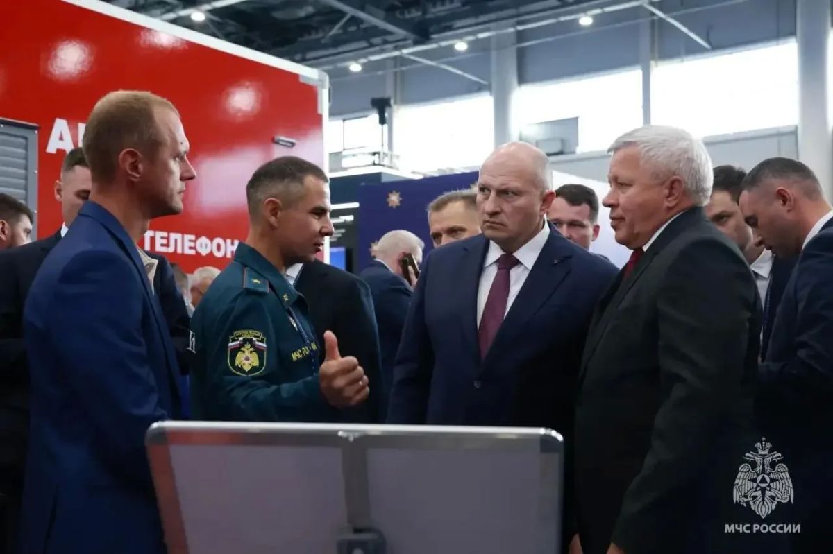 Алексей Сабадырев и Владимир Цибульский принимают участие в XVI Международном салоне «Комплексная безопасность» в Казани Алексей Сабадырев и Владимир Цибульский принимают участие в XVI Международном салоне «Комплексная безопасность» в Казани