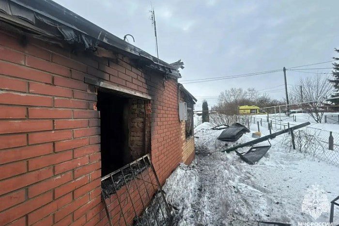 Главу администрации Плавска оштрафовали за засыпанный снегом гидрант, из-за которого при пожаре погибли пять человек Главу администрации Плавска оштрафовали за засыпанный снегом гидрант, из-за которого при пожаре погибли пять человек