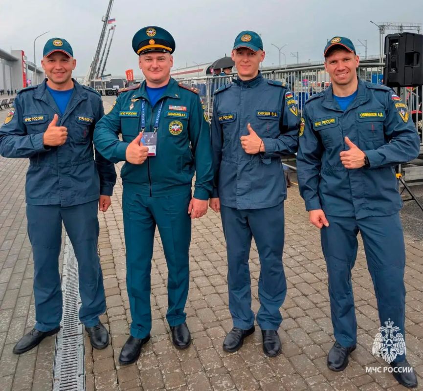 В кадре новомосковские огнеборцы на XVI Международном салоне «Комплексная безопасность» В кадре новомосковские огнеборцы на XVI Международном салоне «Комплексная безопасность»