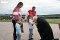 Когда мечты сбываются: певец Шаман встретился с 6-летней фанаткой на фестивале «КВН.Первые»