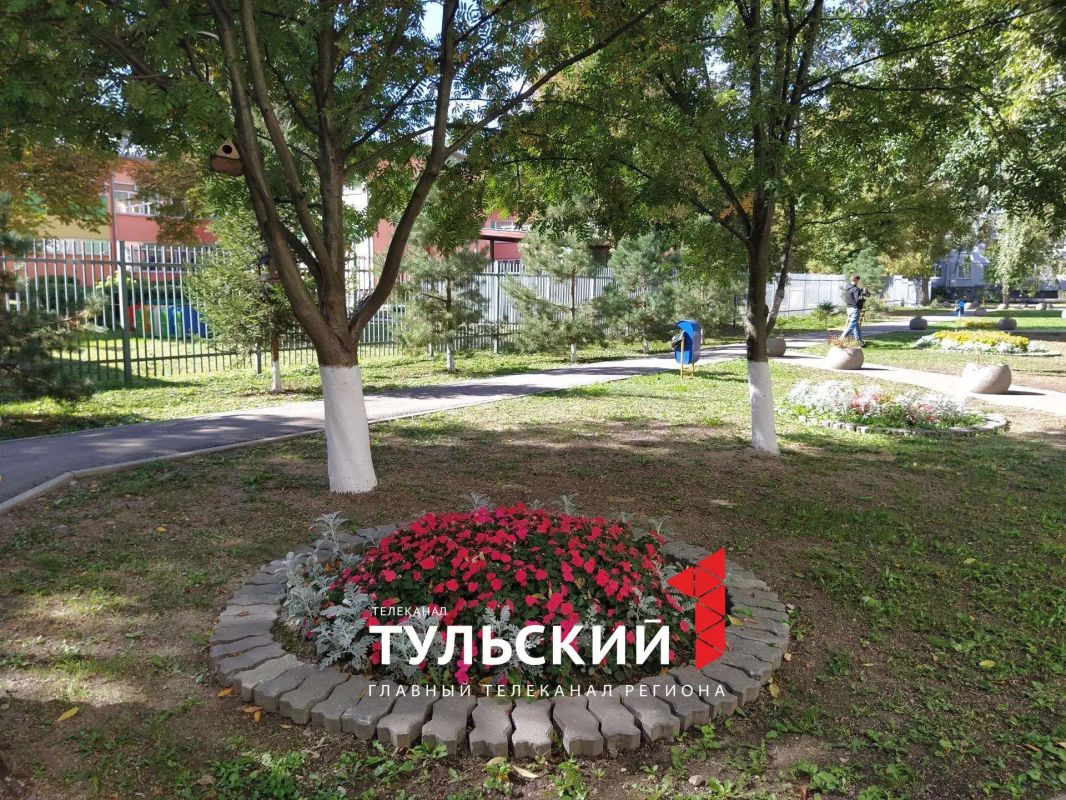 Двор на улице Лейтейзена в Туле признали самым опрятным Двор на улице Лейтейзена в Туле признали самым опрятным