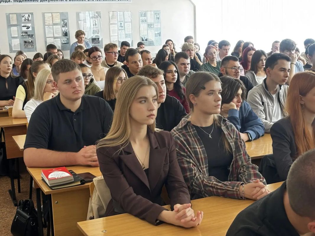 Встреча со студентами главы облизбиркома Павла Веселова прошла в Тульском филиале Всероссийского государственного университета юстиции (РПА) Минюста России Встреча со студентами главы облизбиркома Павла Веселова прошла в Тульском филиале Всероссийского государственного университета юстиции (РПА) Минюста России