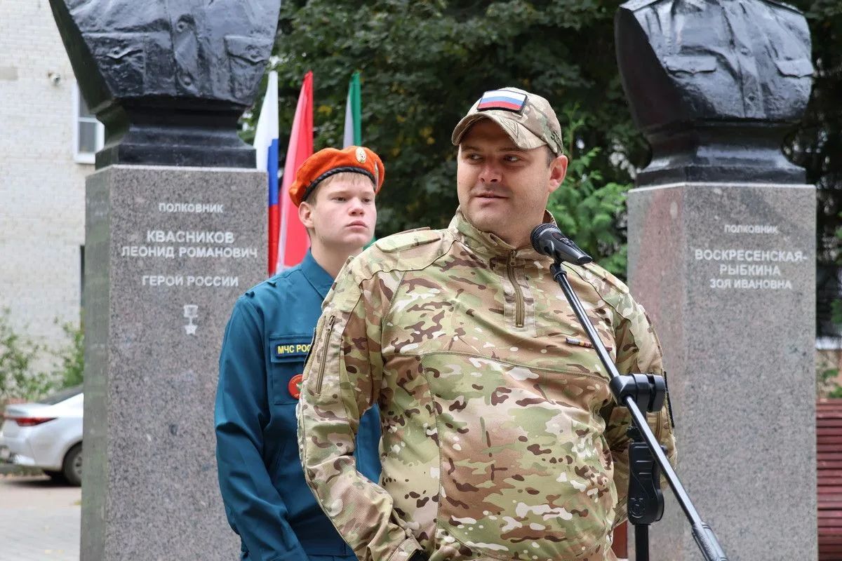 #ГоржусьРоссией. Александр Андреев: «Россия - это фундамент моей жизни» Александр Андреев прошел путь участника СВО, выполняя боевые задачи с осени 2022 года по апрель 2024-го