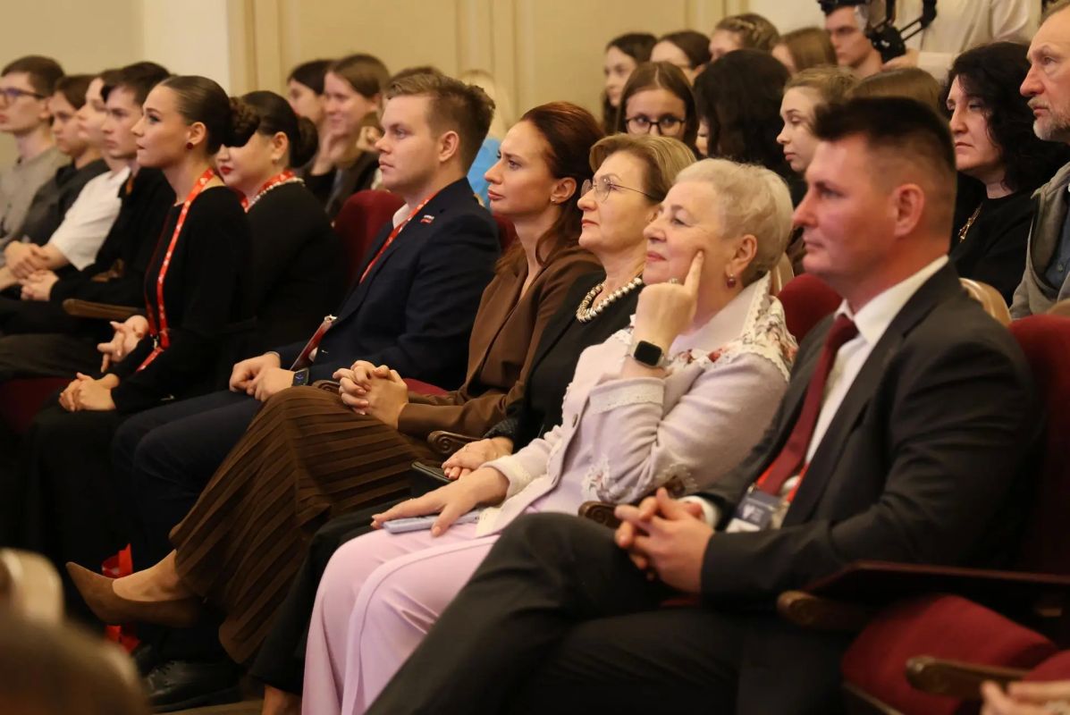 Дарья Герасимова выступила на открытии фестиваля-конкурса «Потомки великих мастеров» Дарья Герасимова выступила на открытии фестиваля-конкурса «Потомки великих мастеров»