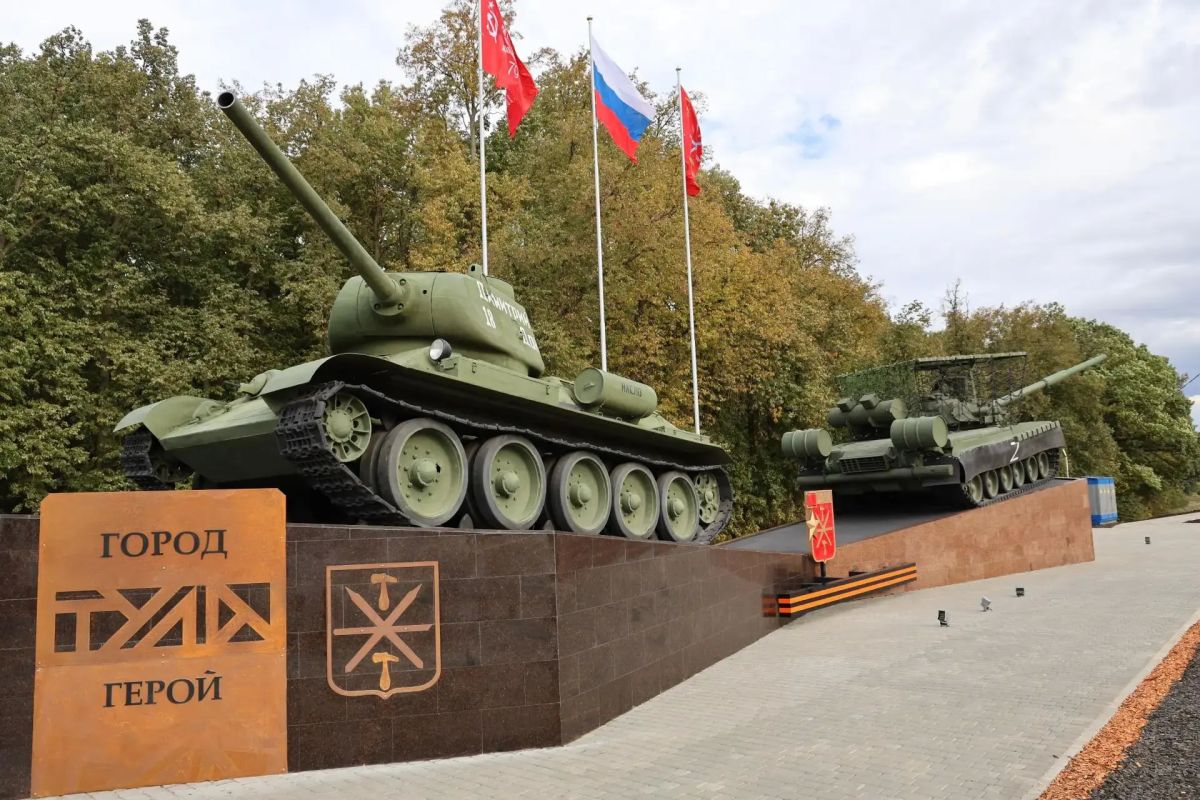 В Туле состоялось открытие мемориала «Наша сила в единстве» В Туле состоялось открытие мемориала «Наша сила в единстве»