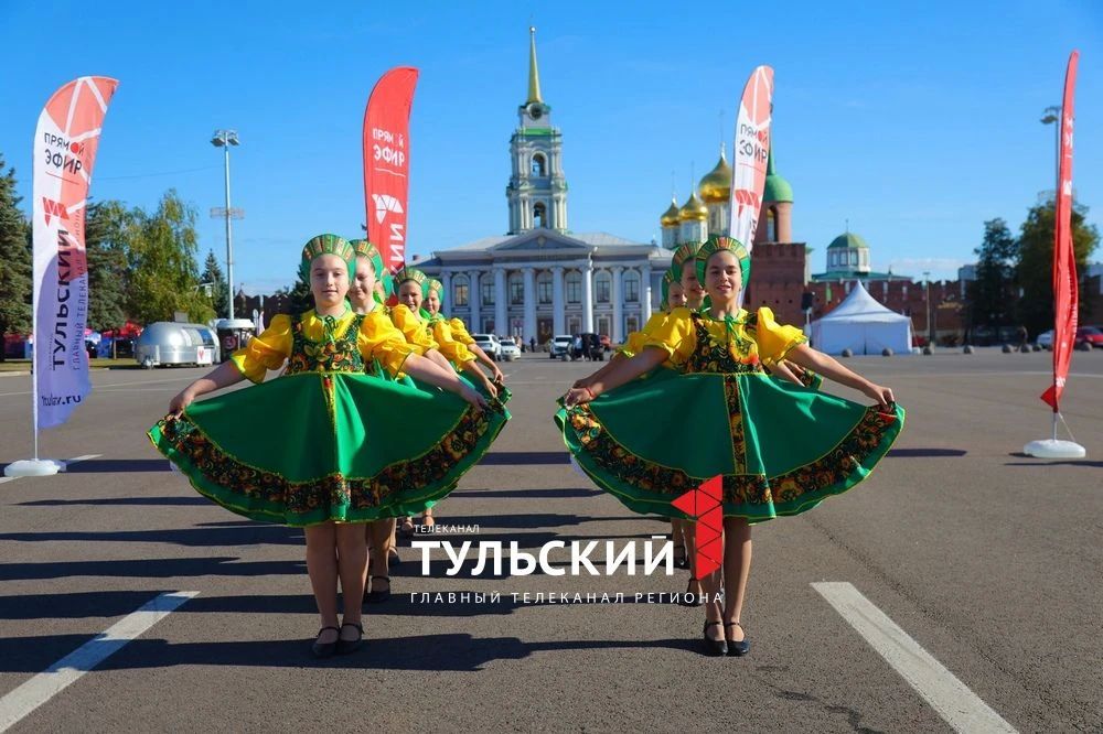 "Первый Тульский" в День города устроил большой концерт на площади Ленина "Первый Тульский" в День города устроил большой концерт на площади Ленина