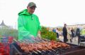Чем кормили туляков на Казанской набережной в День города?