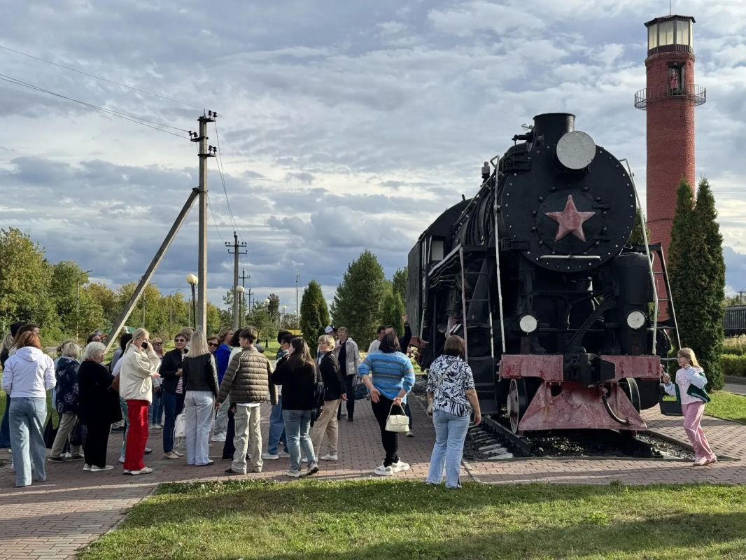 Дмитрий Миляев: Туристический автобус Тульской области совершил поездку в Венев Дмитрий Миляев: Туристический автобус Тульской области совершил поездку в Венев