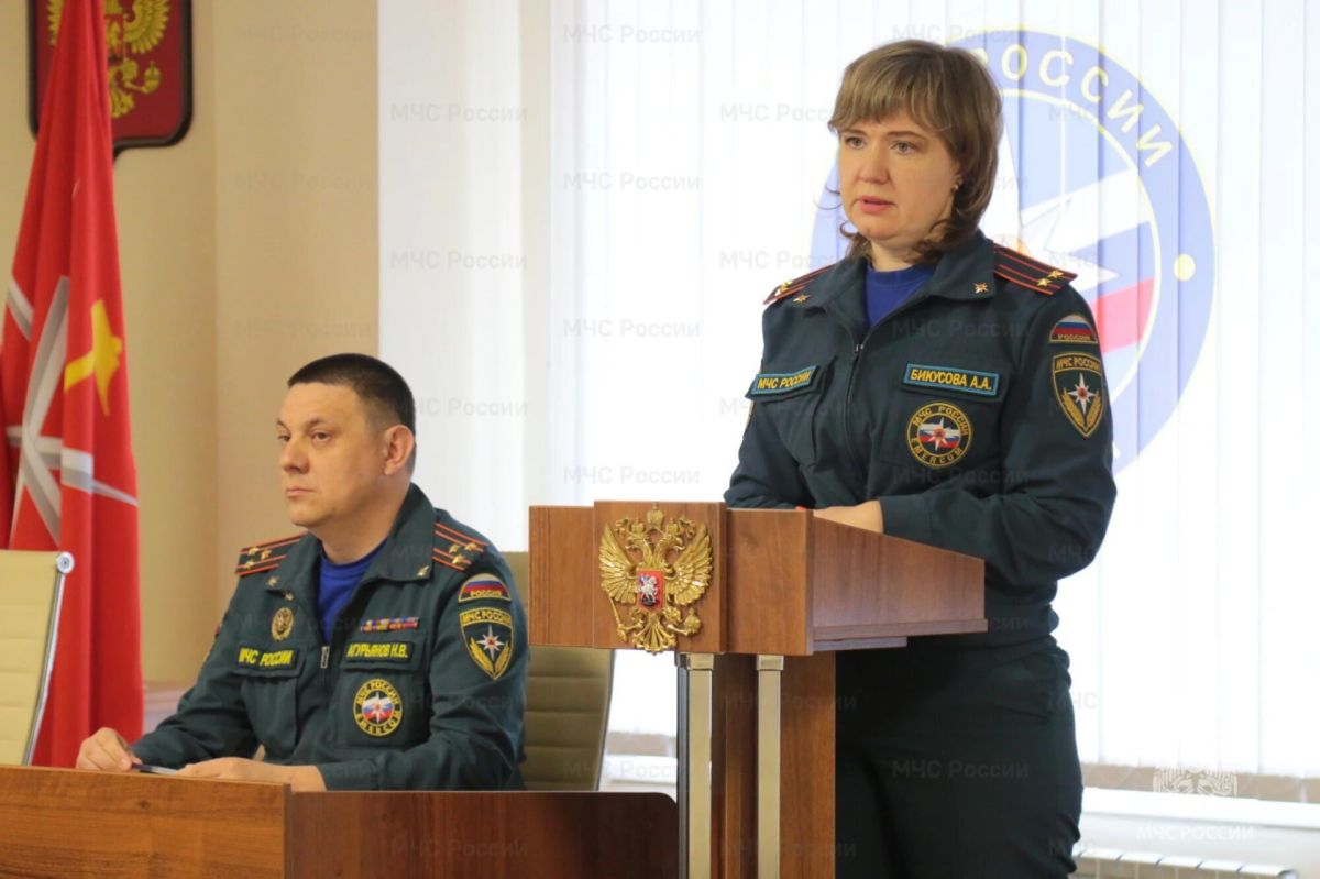 Сотрудники МЧС России прошли подготовку перед дежурством на избирательных участках Сотрудники МЧС России прошли подготовку перед дежурством на избирательных участках
