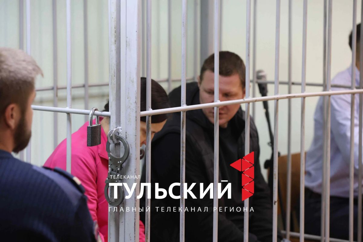 В Туле соседка подсудимых дала показания по делу об истязании ребёнка В Туле соседка подсудимых дала показания по делу об истязании ребёнка