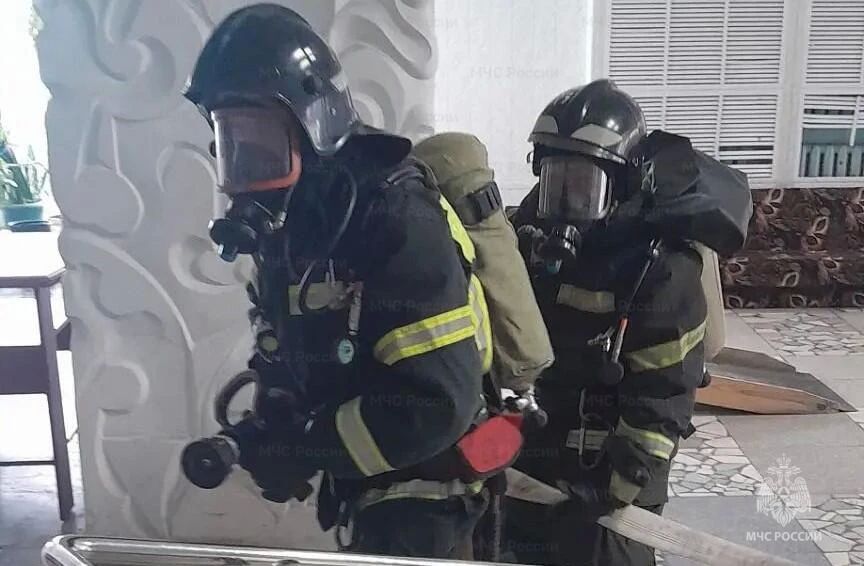 Суворовские спасатели провели учения в оздоровительном центре Суворовские спасатели провели учения в оздоровительном центре
